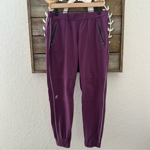Gramicci Apricity Purple Pull‎ on Nylon blend Track Pants Ladies size Large - Picture 1 of 12